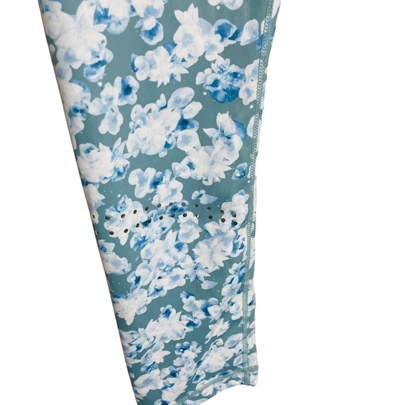 Lady Boss Beautiful Floral High Waisted Lady Boss Leggings Size Medium - Picture 5 of 10